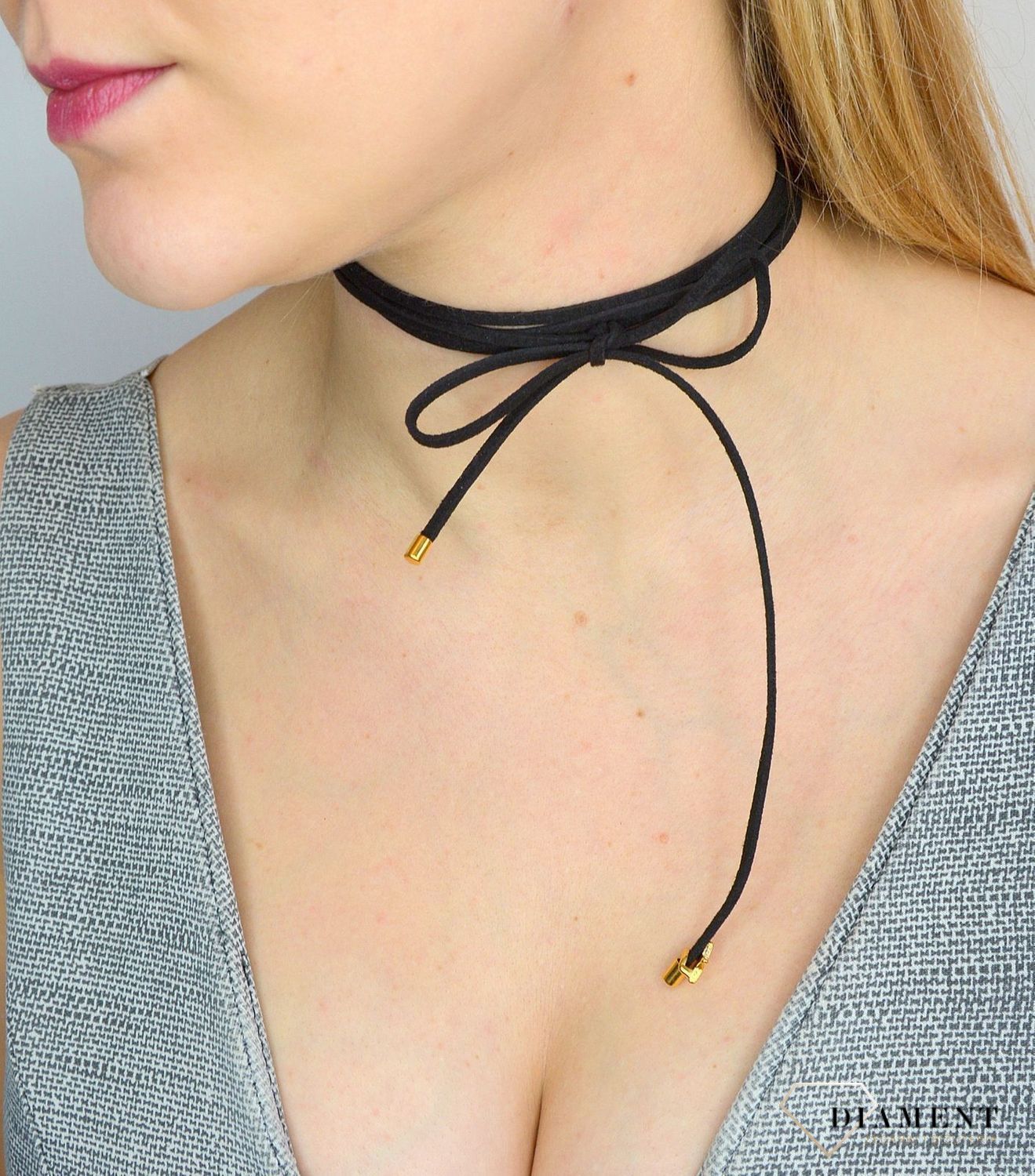 Naszyjnik choker bransoletka czarny rzemyk z pozłacaną gwiazdką.jpg